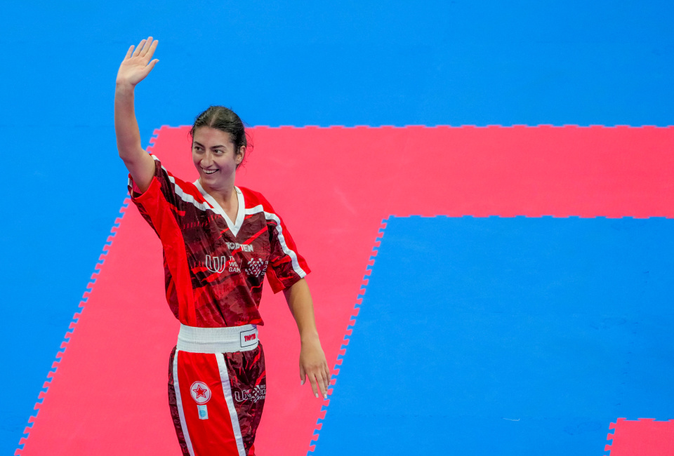 会自由搏击, 新华社记者, chuOi