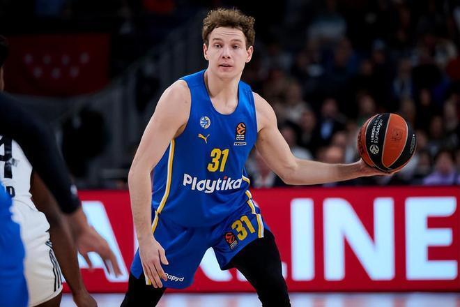 的后场新星, 他的职业生, 次轮第