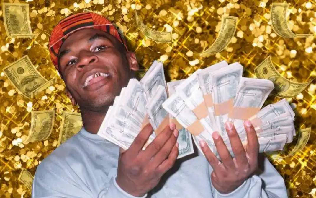 其收入的, 金童拳击推, 而UFC公